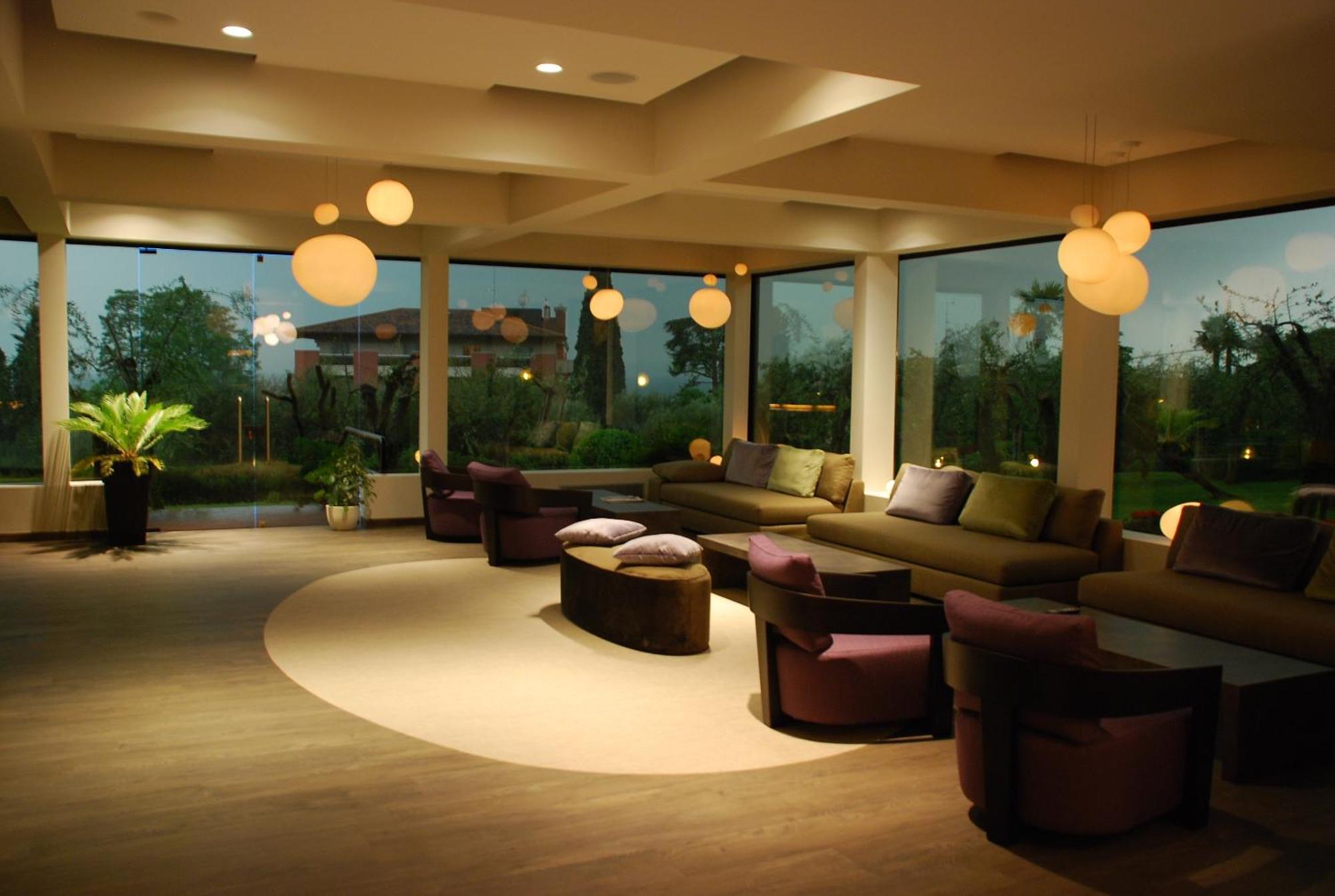 Hotel Desiree - Garda Lake Collection سيرمِيوني المظهر الخارجي الصورة